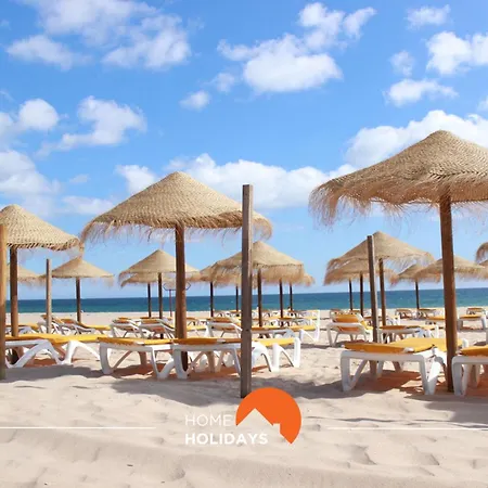 #196 And Golf By Holidays فيلة البوفيرا