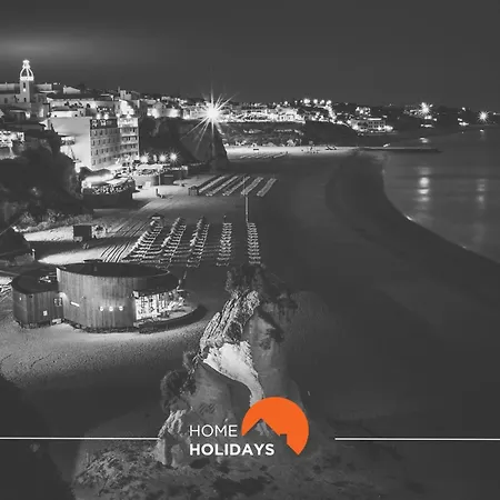 #196 And Golf By Holidays فيلة *
