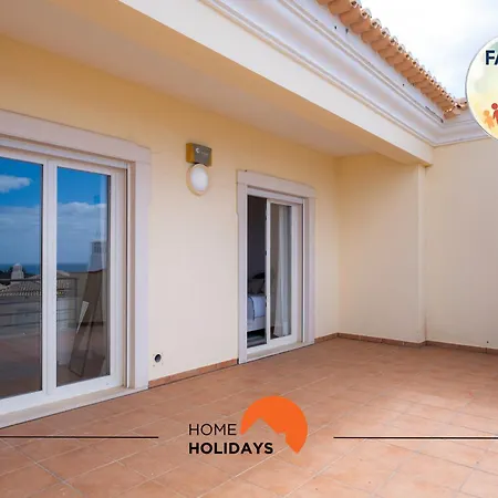 #196 And Golf By Holidays فيلة البوفيرا